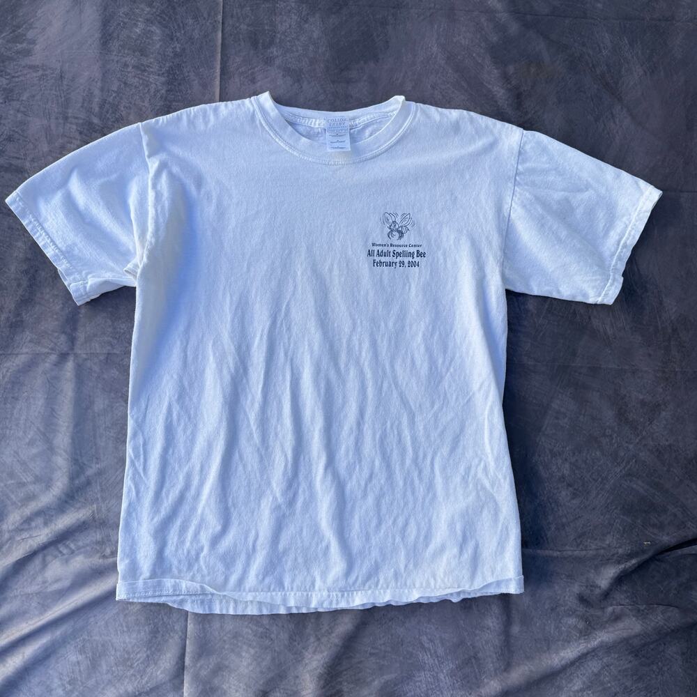 Vintage 2004 Women's Resource Center All Adult Spelling Bee White Shirt Sz Large